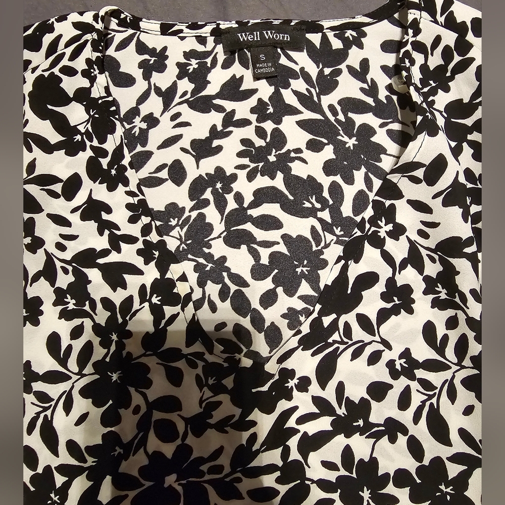 Blouse - Picture 2 of 4